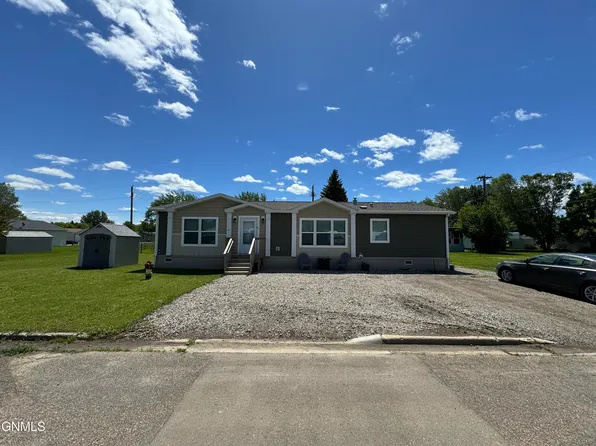 313 Square Butte St E, Center, ND 58530