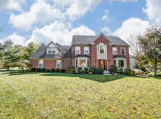 8000 Southern Pines Dr, Maineville, OH