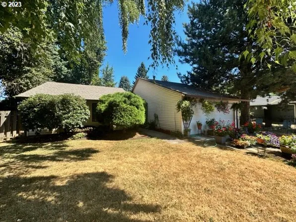 1831 NE Elliott Pl, Gresham, OR 97030