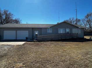 319 E North County Rd, Freeman, SD 57029