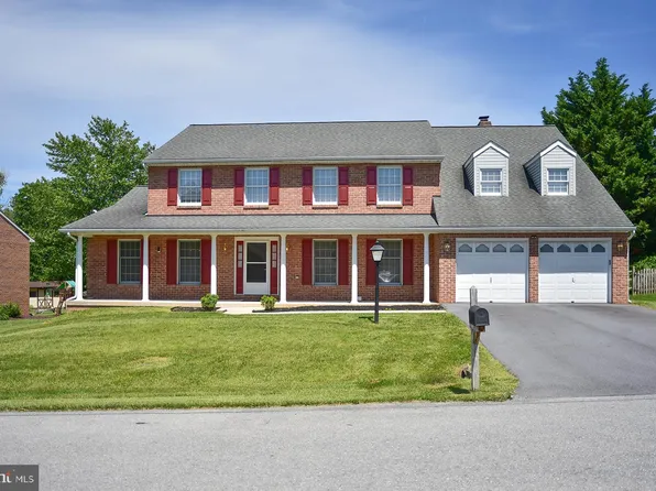 27 Whittier Hts, Hagerstown, MD 21742