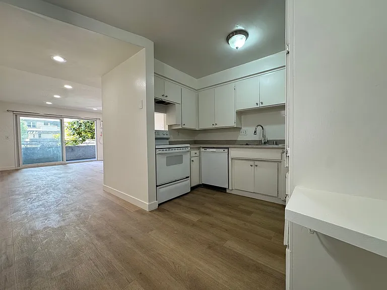 73 Esperanza Ave — Photo 6
