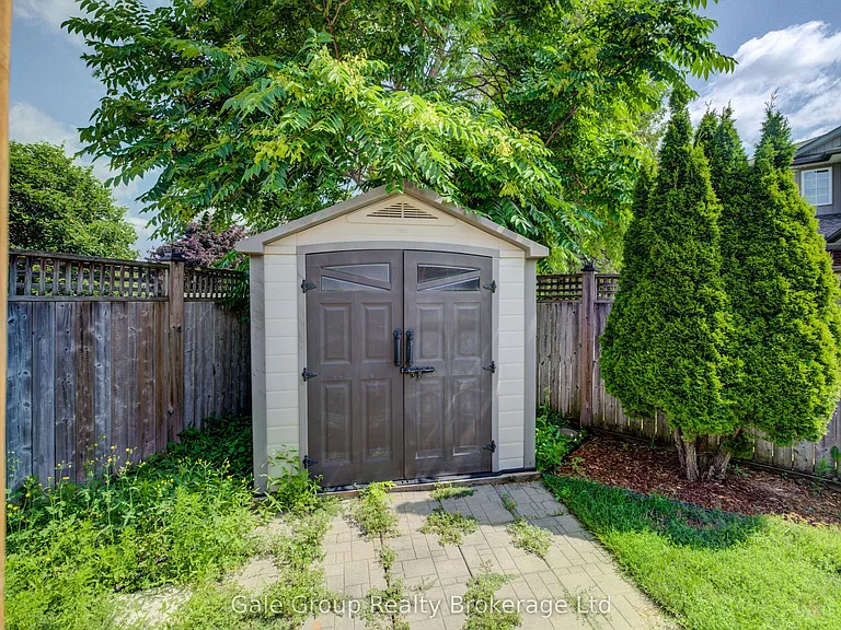 151 Norwich Ave — Photo 39