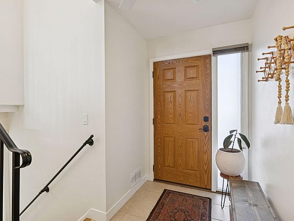4th image of 1026 Whitney Dr