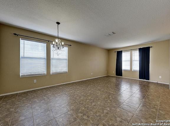 2nd image of 212 Willow Br