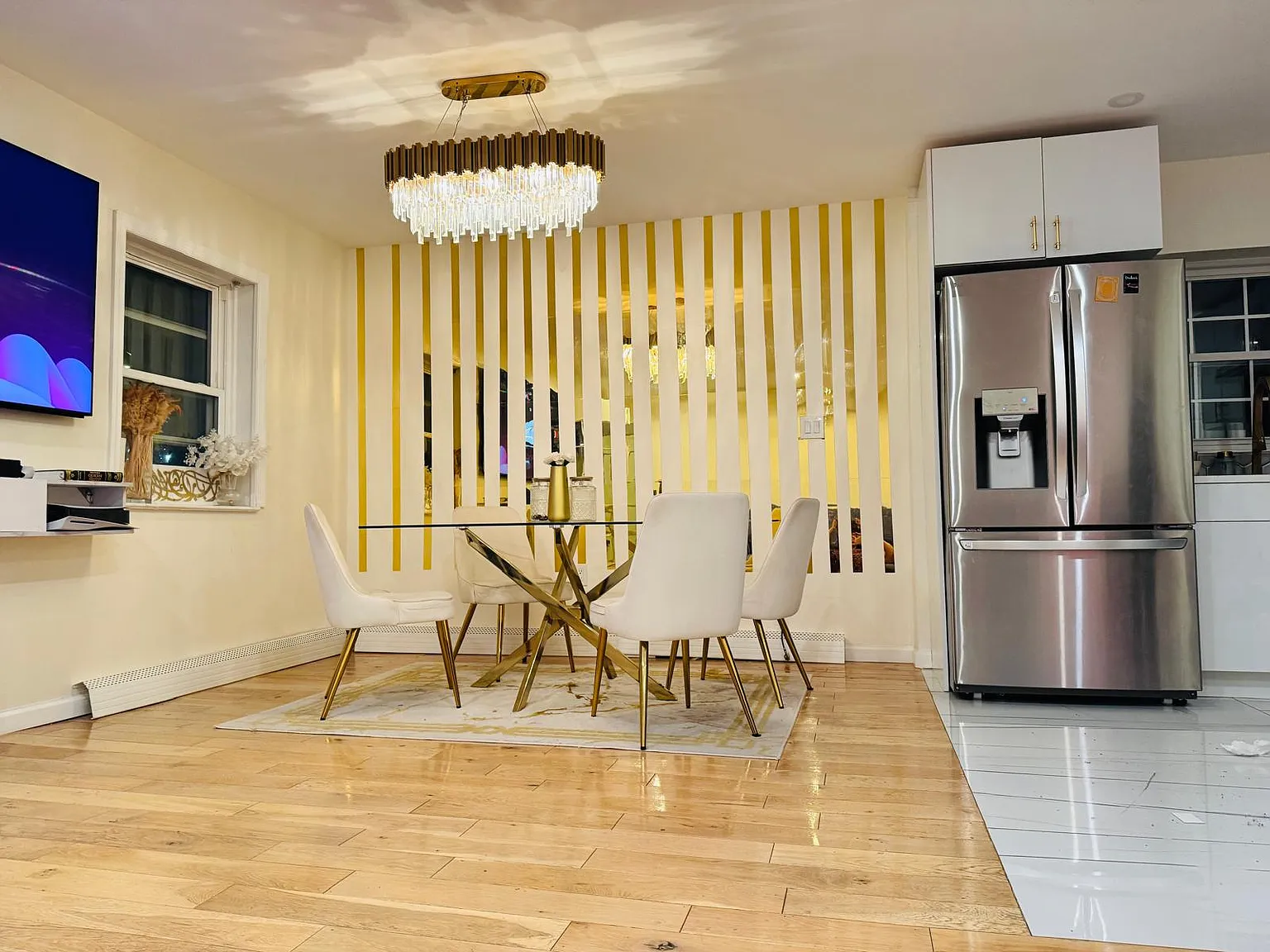 3 bed, 1000 sqft, $3,500 — Photo 1