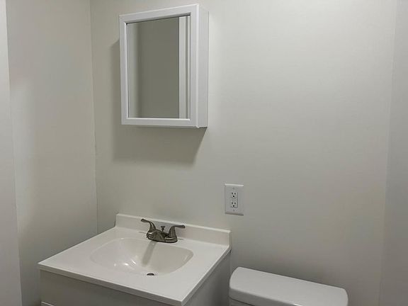 4th image of 205 Nolens Hill Rd