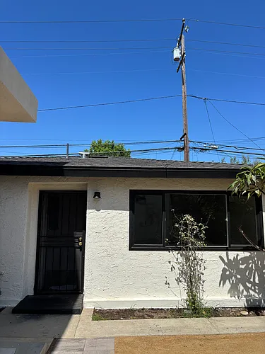 371 Freeman Ave Photo 1