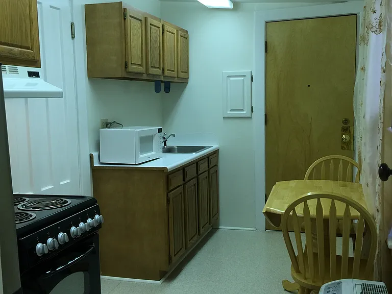 710 East Seneca Street — Photo 5
