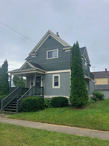 204 8th St Photo 1
