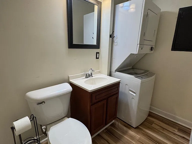 117 Berry St #3 — Photo 11