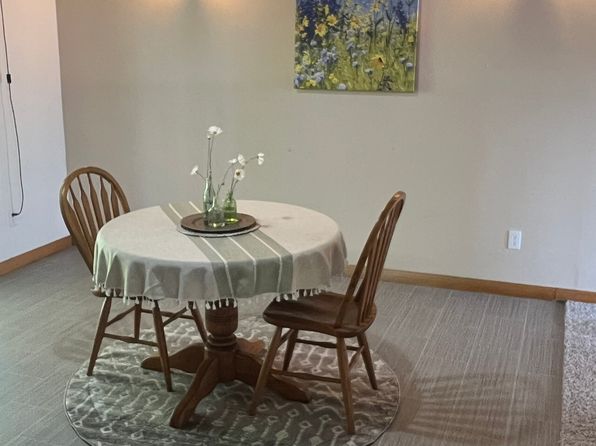 5090 NE Highland Ave #A