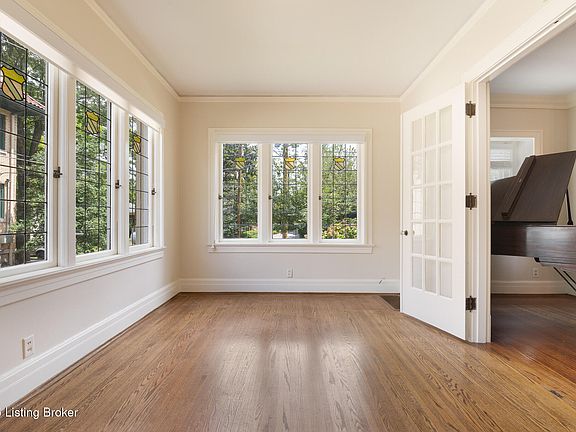 4th image of 2335 Bonnycastle Ave