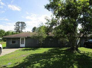 4004 Essex Ave, Moss Point, MS 39563