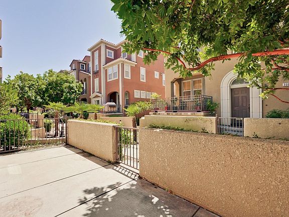 5th image of 3016 Mary Helen Ln