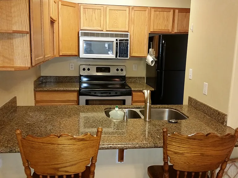 921 N Euclid Ave — Photo 15