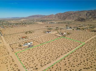 10 Noels Knoll Rd, Twentynine Palms, CA 92277