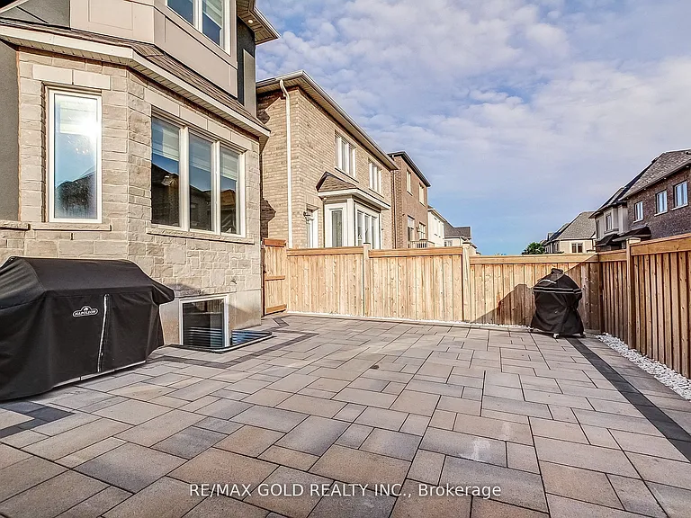 3352 Vernon Powell Dr — Photo 47
