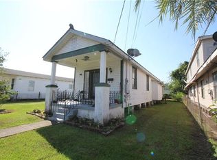 2550 Gladiolus St, New Orleans, LA 70122
