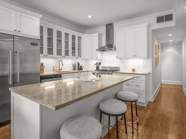 49 West 16th Street image 6 of 12