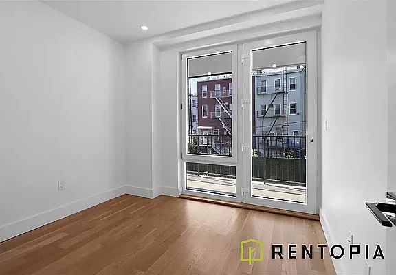 3rd image of 352 Meeker Ave #518