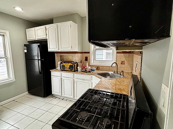 5th image of 1411 6th St Floor 2