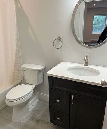 4th image of 262 E Main St Unit D
