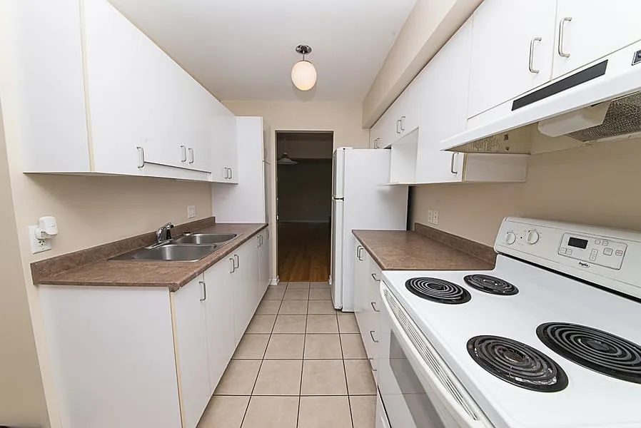 1815 Loranger Court — Photo 2