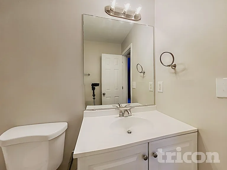 7715 Hidden Creek Dr — Photo 14
