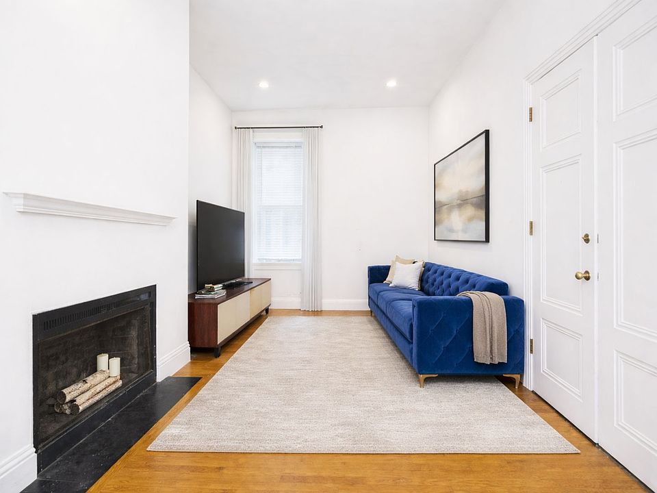 1st image of 1703 Wallace St APT 101