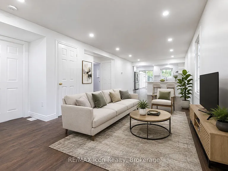 1270 Spring Gardens Rd — Photo 4