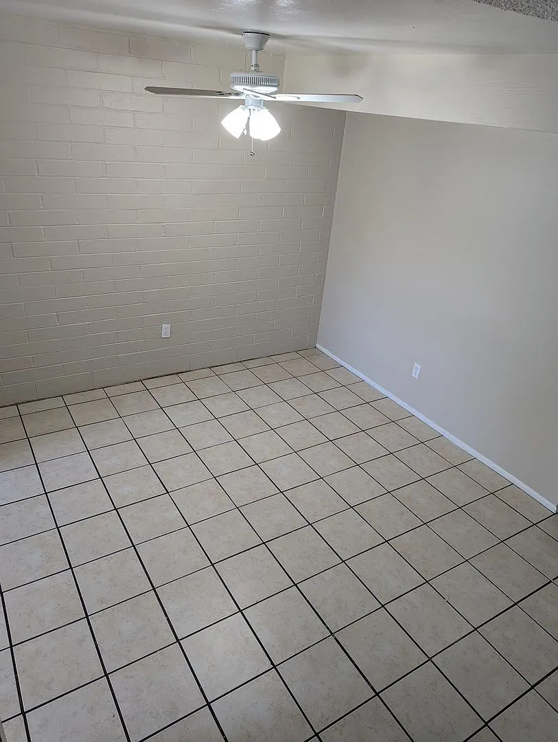 Villa Del Rey Apartment Homes — Photo 4