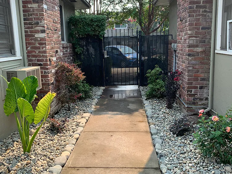 2531 S Street — Photo 1
