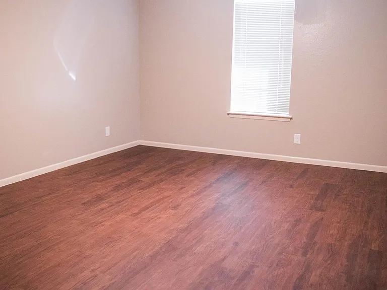 301 Santa Clara St — Photo 25