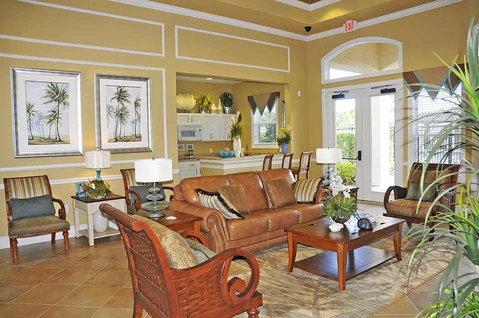 Clear Harbor Apartments — Photo 4