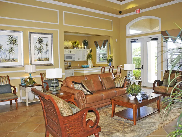 Clear Harbor Apartments — Photo 4