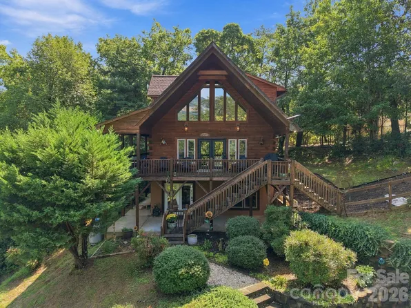 132 Falls View Trl, Lake Lure, NC 28746