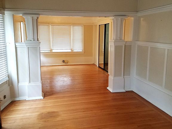 4th image of 2019 18th St APT 1