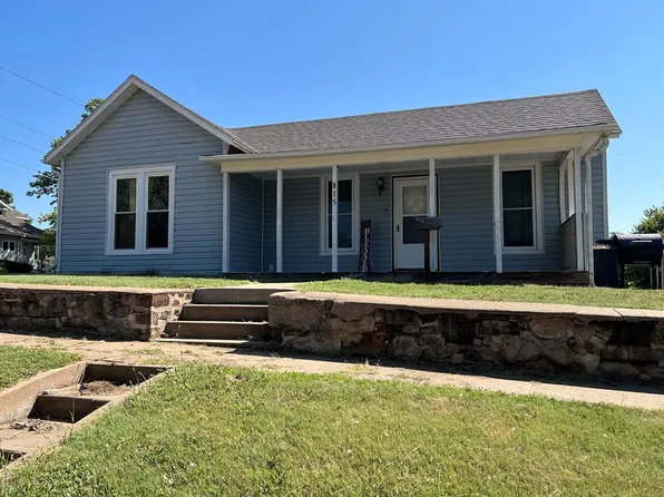 815 N Kansas Ave, Ellsworth, KS 67439