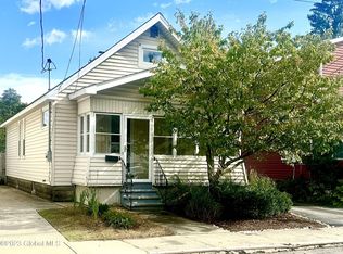 1369 Santa Fe St, Schenectady, NY 12303