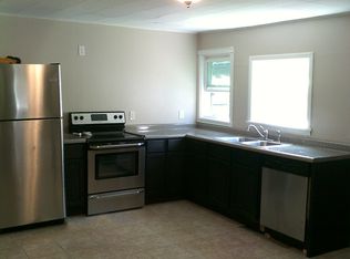 12945 N 2nd Ave, Lindstrom, MN 55045