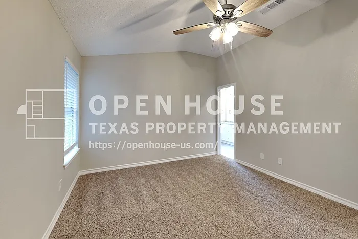 5900 Stone Meadow Ln — Photo 7