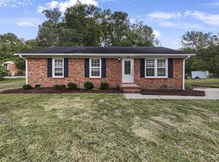 1701 Foxwood Dr, Garner, NC 27529