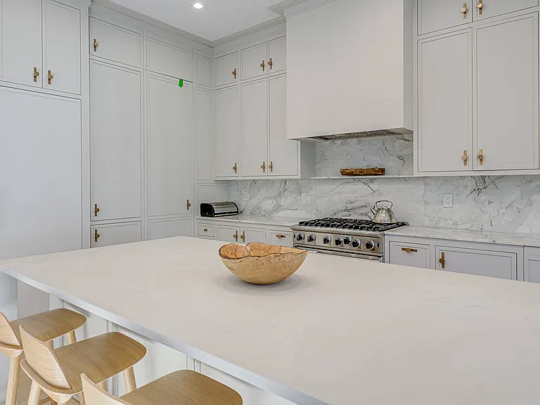 187 Meeting House Ln — Photo 13