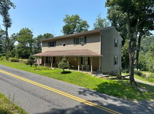 737 Lower Cherry Valley Rd, Stroudsburg, PA 18360