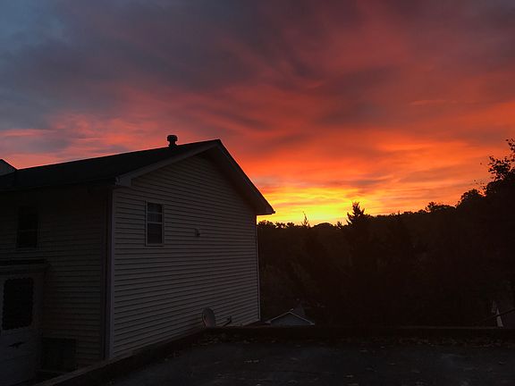 2nd image of 5325 Carolyn Cir
