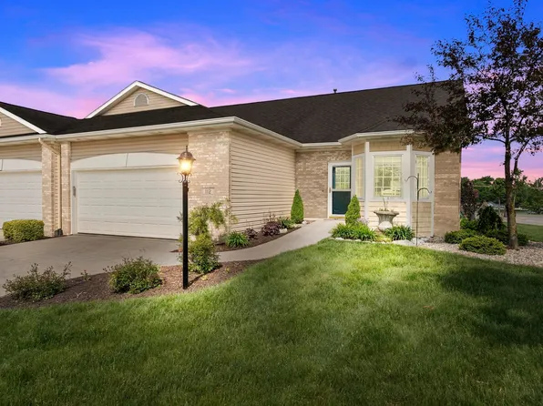 112 Lane 151a Hamilton Lk, Hamilton, IN 46742