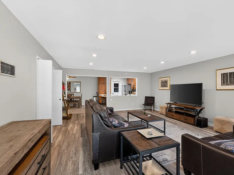 3151 Magellan St — Photo 3