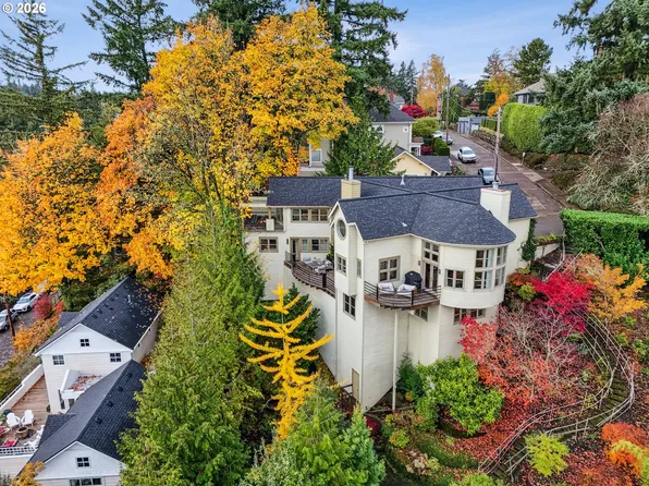 1716 SW High St, Portland, OR 97201