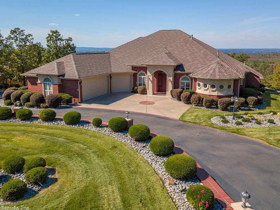 1st image of 3285 Majestic Cir
